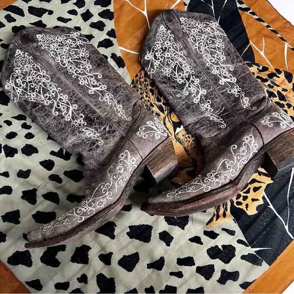 Corral Women's Crater with Bone Embroidery Western Boots - Snip Toe - Picture 2 of 8